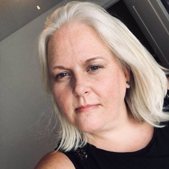 Meet your Posher, Candace - Picture 1 of 1